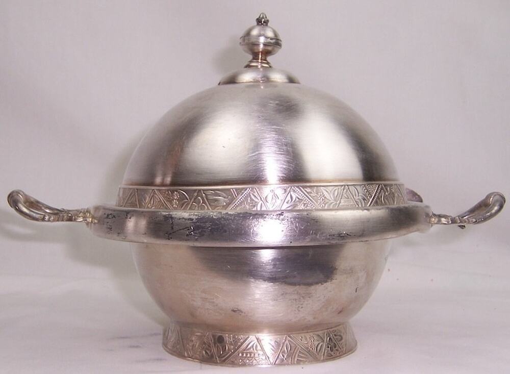 Antique Hartford Silver Co. Quadruple Plate Butter Dish & Knife Set Model 807